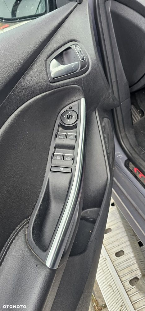 Ford Focus 2.0 EcoBoost ST mit Leder-Sport-Paket - 12