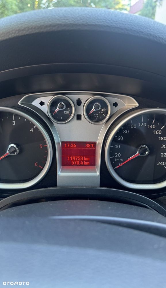 Ford Kuga 2.0 TDCi Titanium - 9