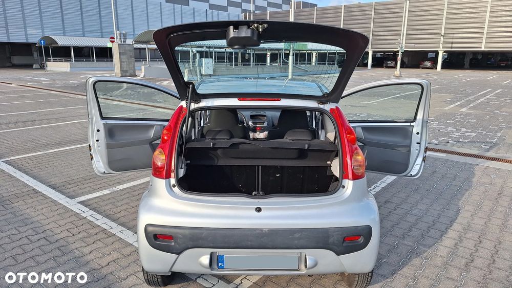 Peugeot 107 1.0 Trendy - 9