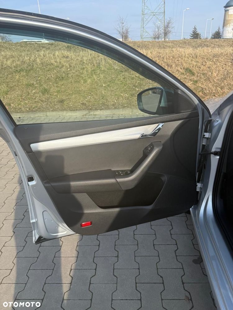 Skoda Octavia 2.0 TDI Drive - 25