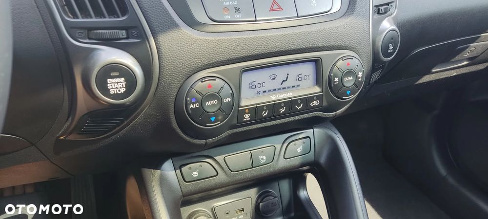 Hyundai ix35 blue 1.6 2WD Finale Gold - 16