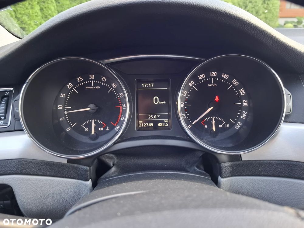 Skoda Superb 2.0 TDI Ambition - 2