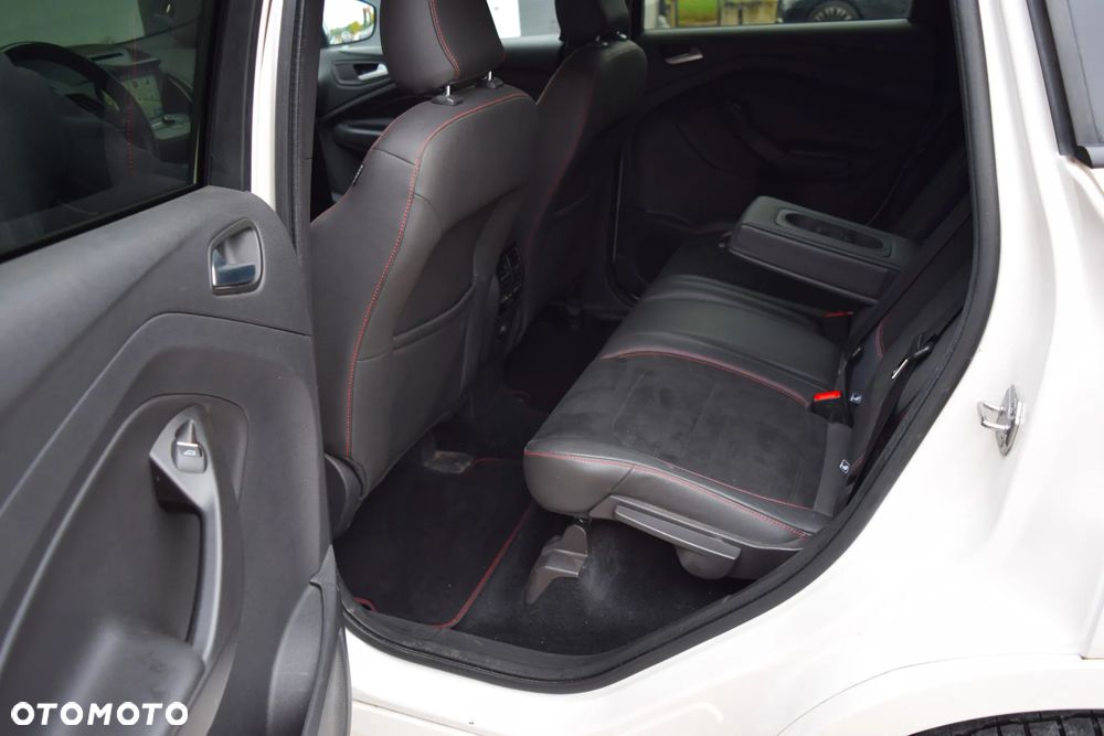 Ford Kuga 2.0 TDCi 4x4 ST-Line - 31