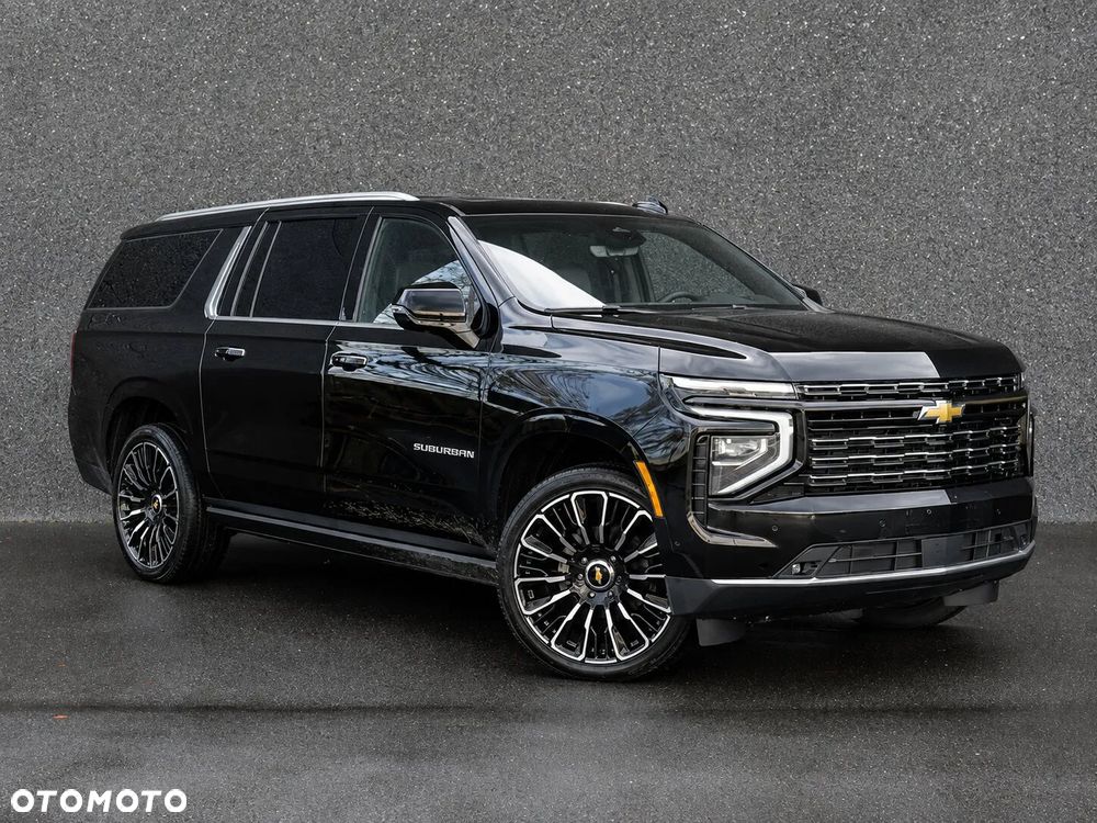 Chevrolet Suburban - 3