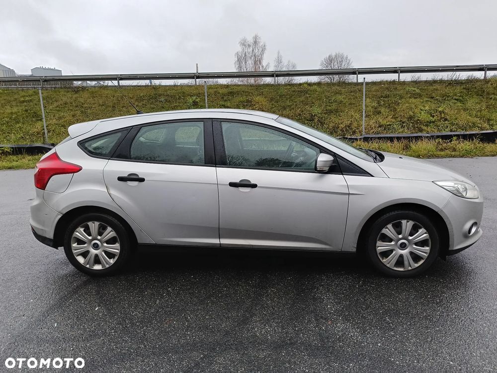 Ford Focus 1.6 TDCi Ambiente - 15