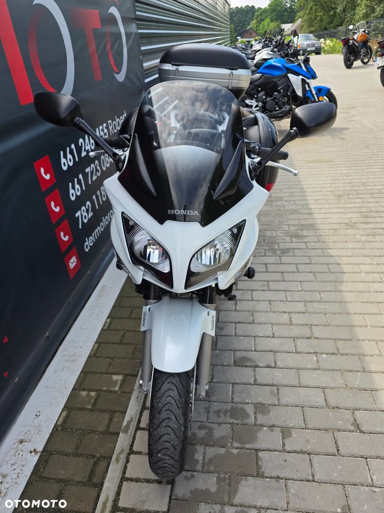 Honda CBF - 16