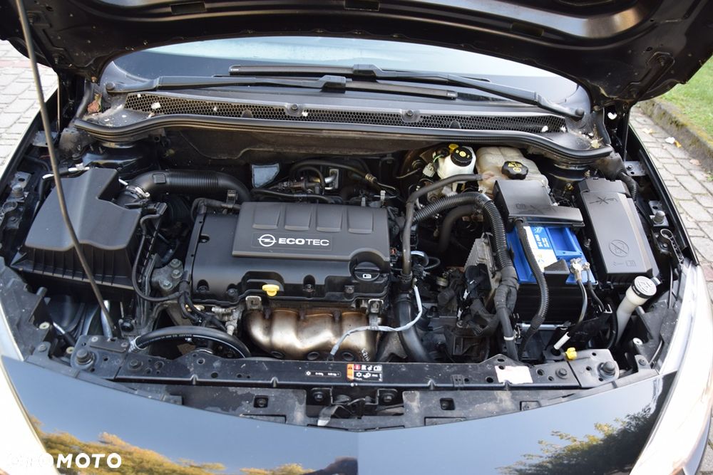 Opel Astra 1.4 EcoFLEX 150 Jahre - 23