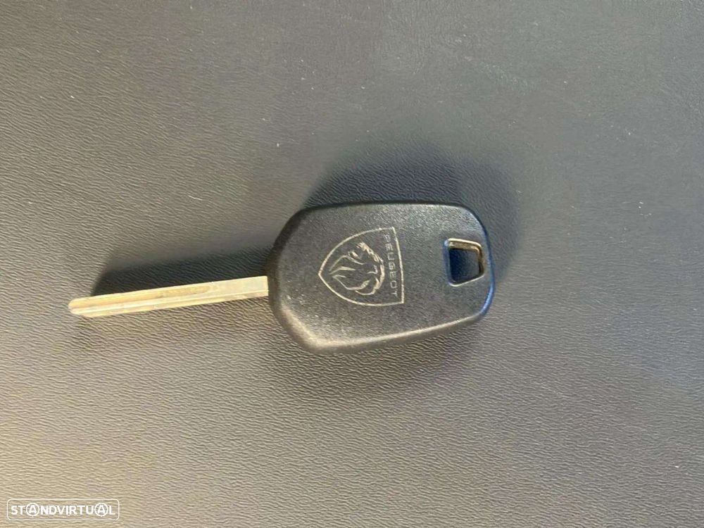 Peugeot 2008 1.2 PureTech Allure - 17