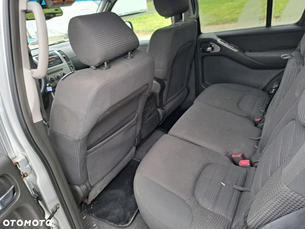 Nissan Pathfinder - 13