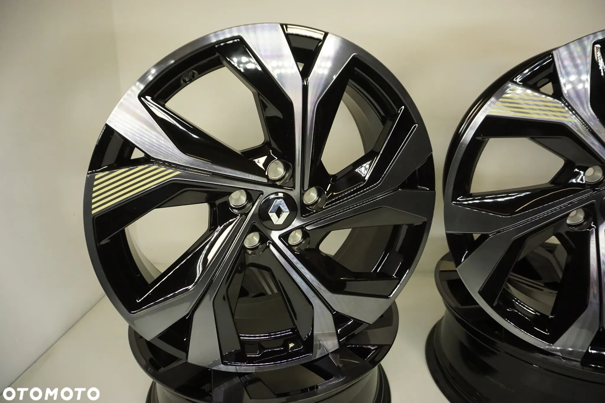 Felgi Aluminiowe  18 DACIA DUSTER BIGSTER RENAULT CAPTUR II ARCANA KADJAR KOLEOS LAGUNA III SCENIC MEGANE SYMBIOZ MITSUBISHI ASX ORYGINAŁ ET35 - 4