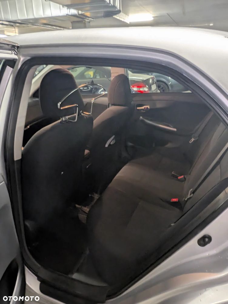 Toyota Corolla 1.4 D-4D Premium - 10