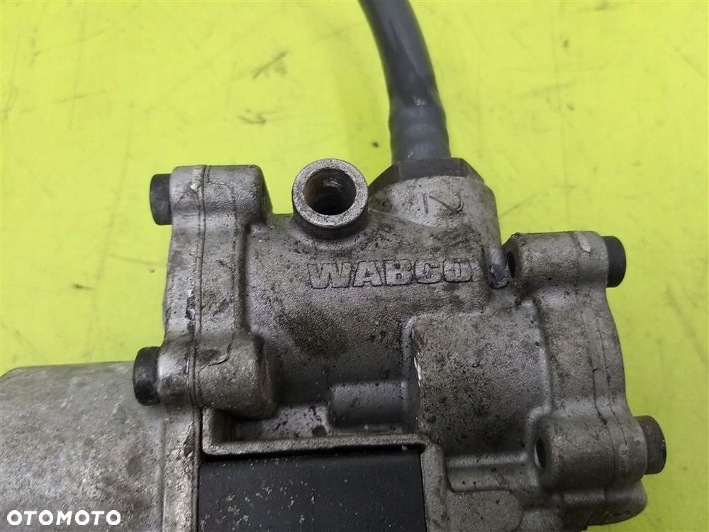Zawór hamulcowy modulator EBS Mercedes Actros MP4 2011-2019 4721951080 - 3