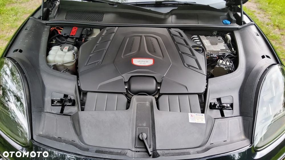 Porsche Cayenne Turbo - 10