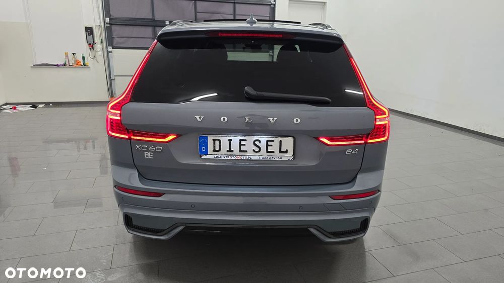 Volvo XC 60 B4 D Ultimate Dark - 4