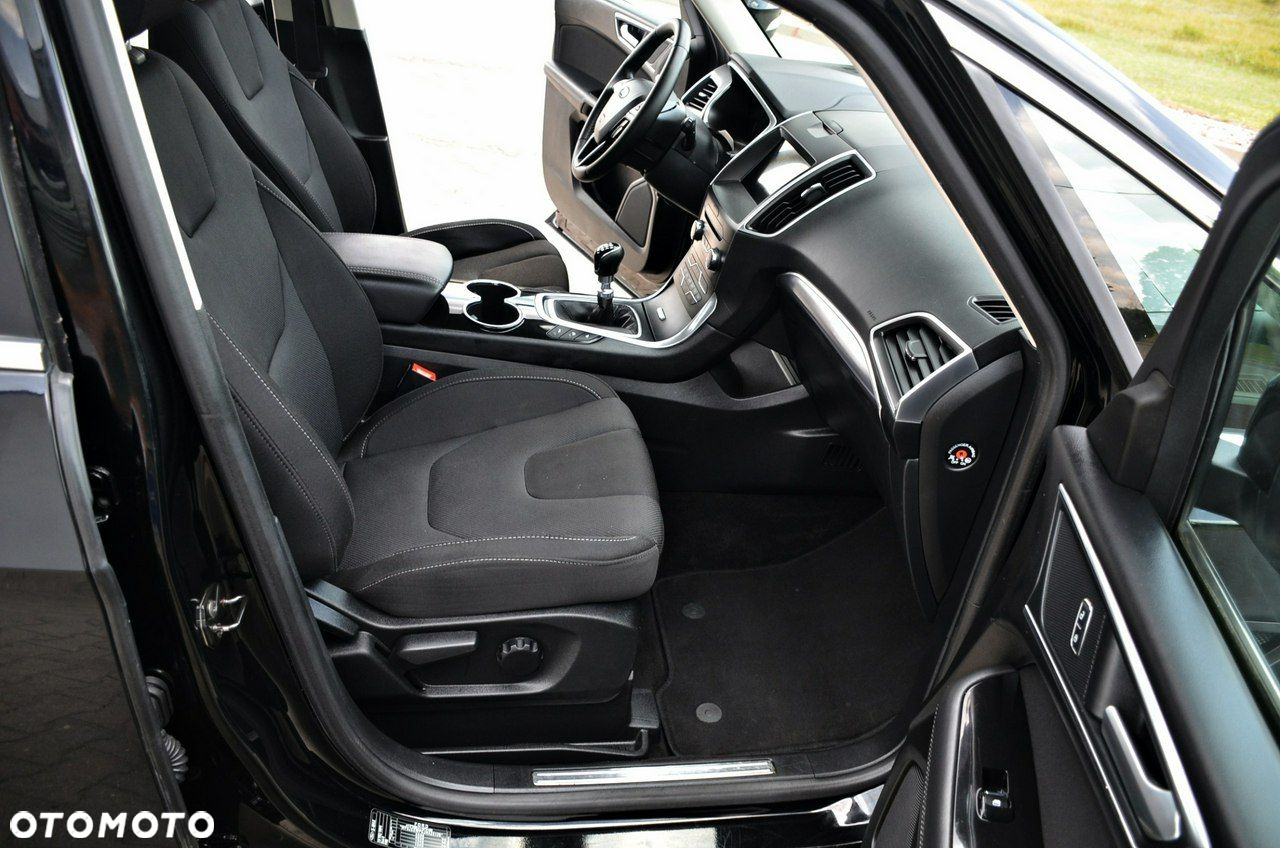 Ford S-Max - 23
