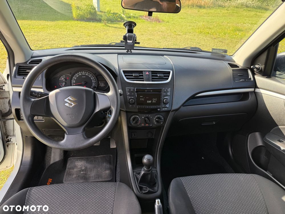 Suzuki Swift 1.2 Club - 9