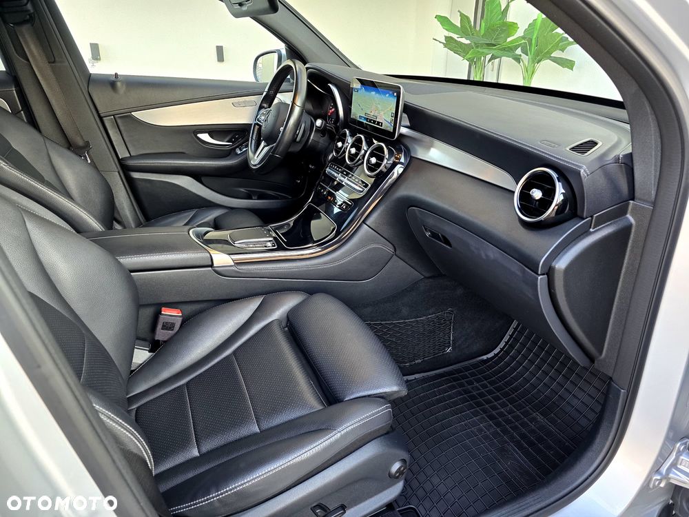 Mercedes-Benz GLC - 8