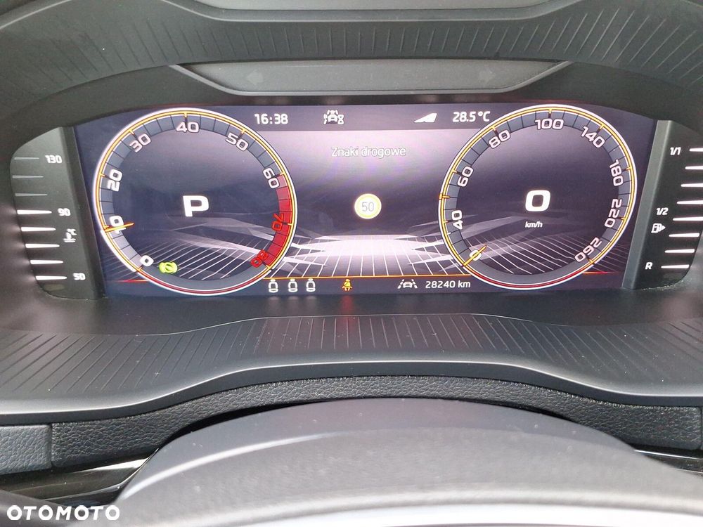 Skoda Karoq 1.5 TSI ACT Sportline DSG - 14