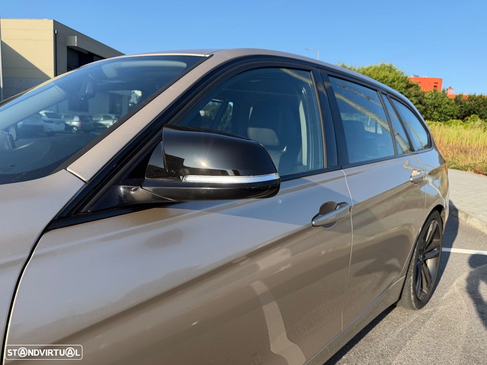 BMW 320 d Pack M - 11