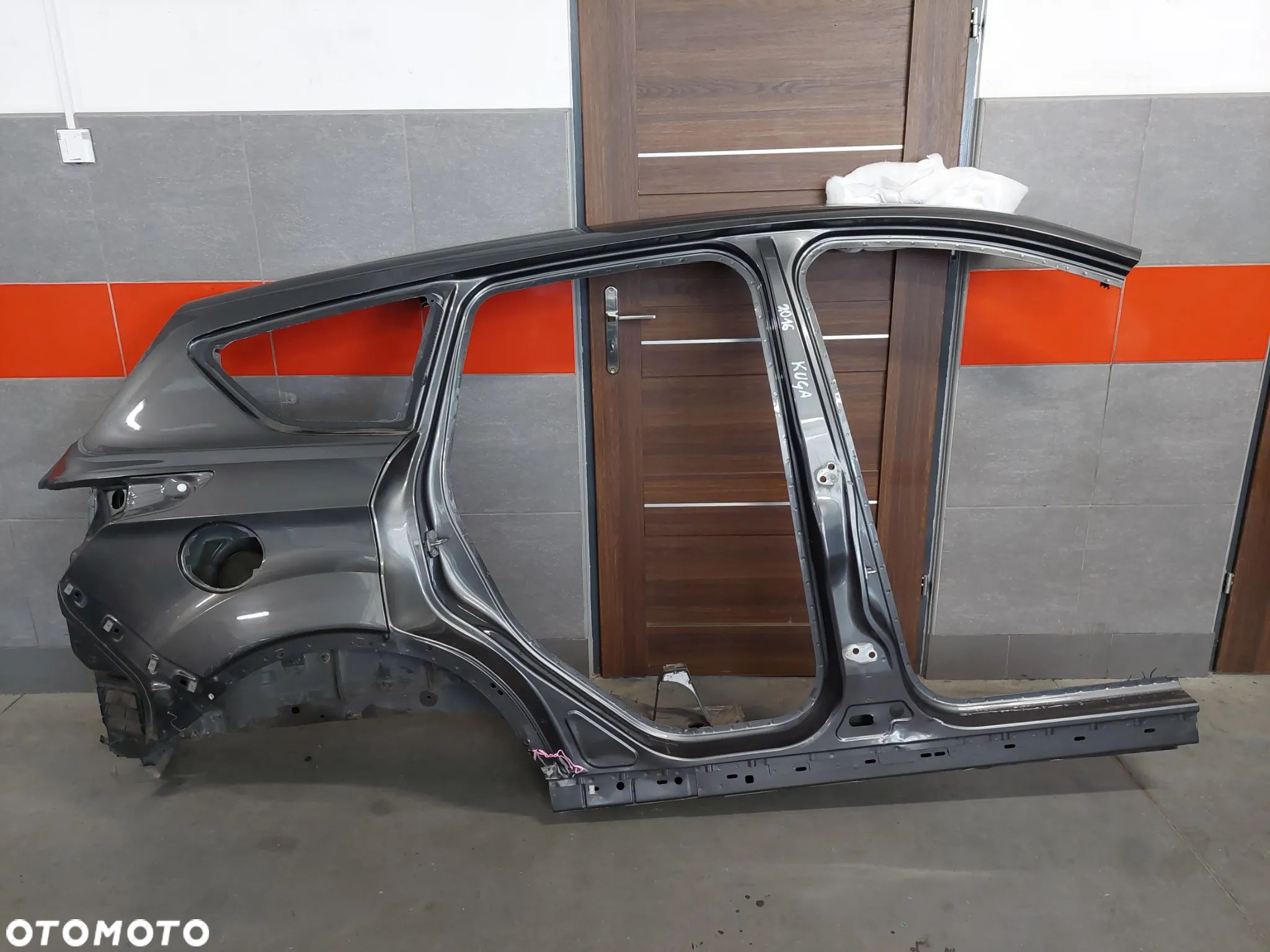BŁOTNIK TYLNY PRAWY BOK ĆWIARTKA KOLOR UD FORD KUGA MK2 R2016 2,0 DISEL - 1