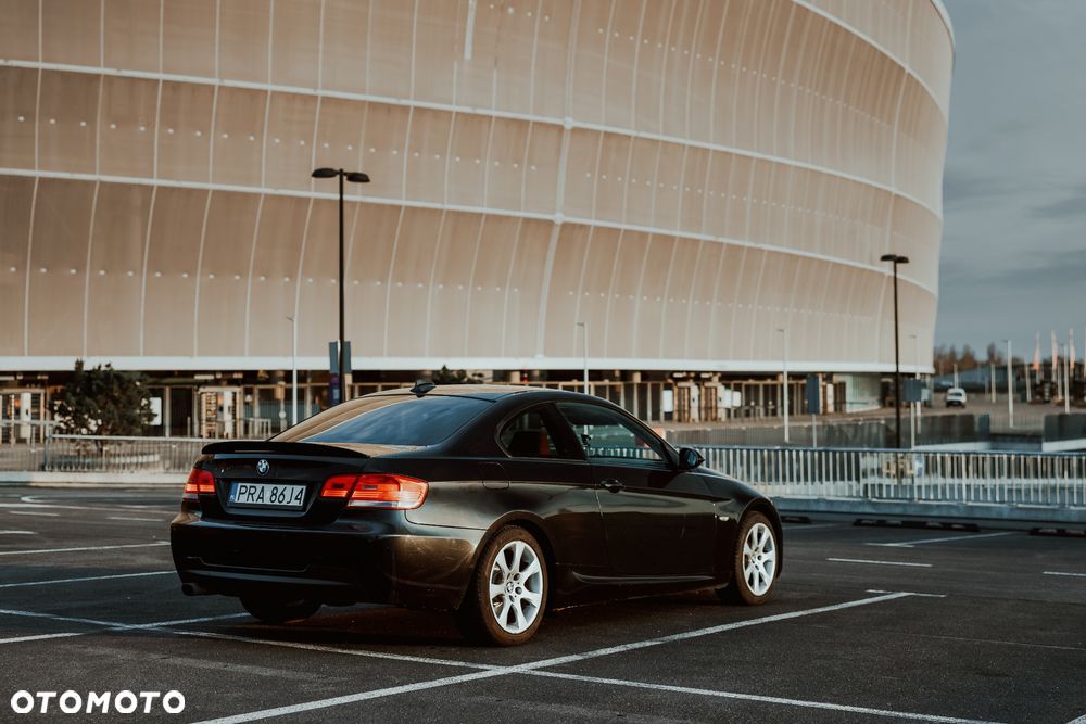 BMW Seria 3 320i M Sport Edition - 5