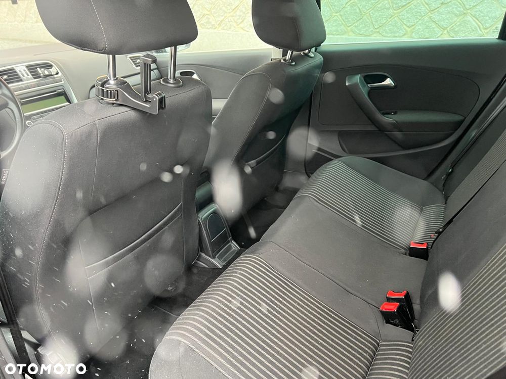 Volkswagen Polo 1.4 Highline - 14