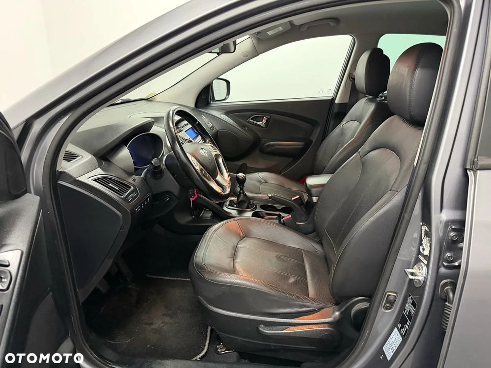Hyundai ix35 2.0 CRDi Premium 4WD - 4