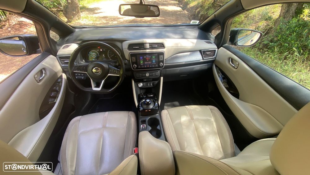 Nissan Leaf Tekna Two Tone - 9