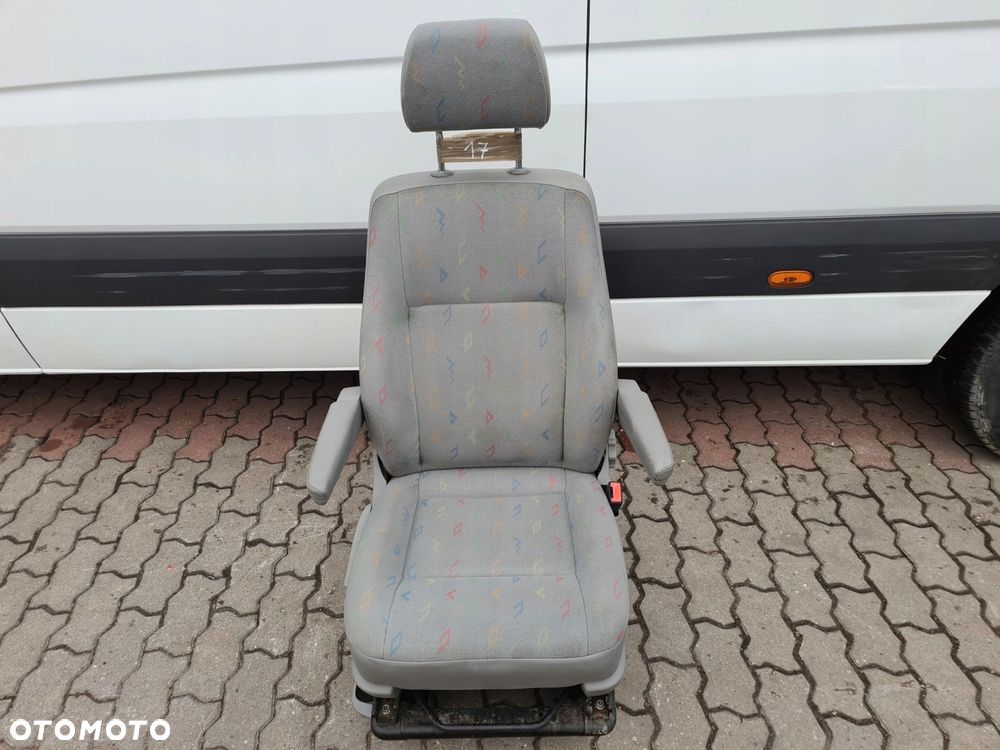 VW T5 fotel kierowcy podłokietnik podstawa INKA - 1