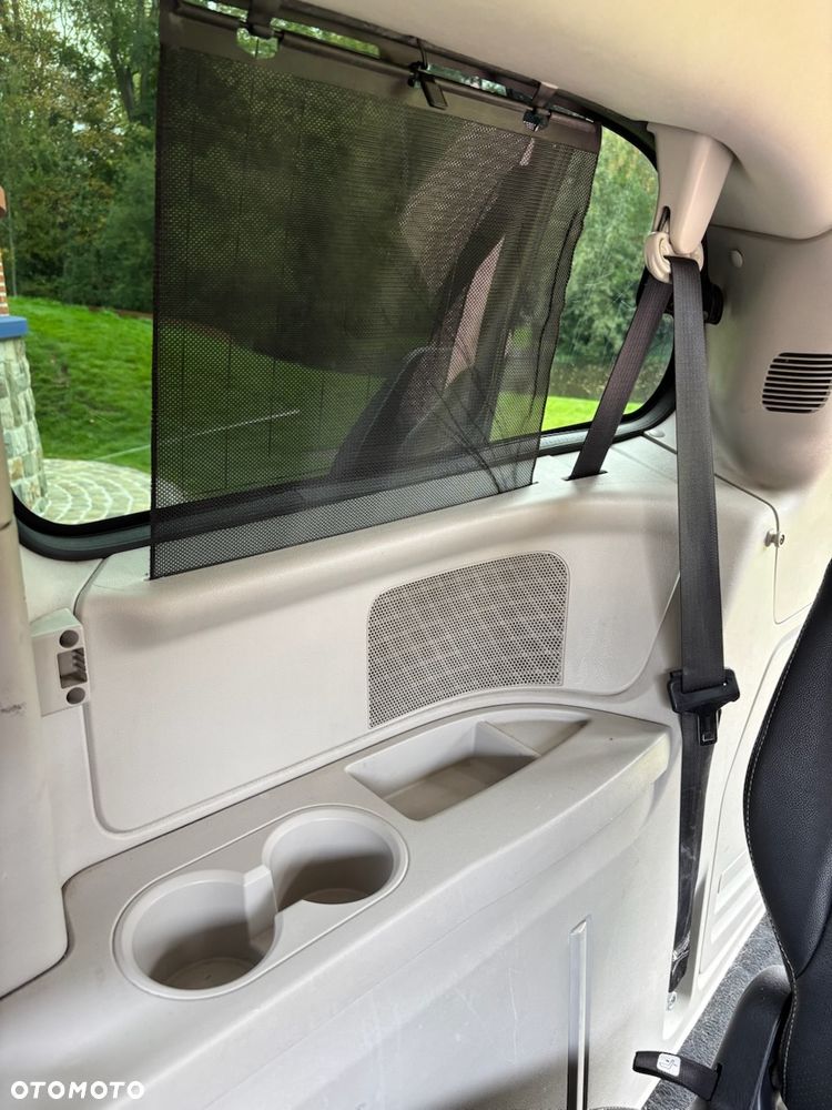 Chrysler Grand Voyager 2.8 CRD Automatik Limited - 31