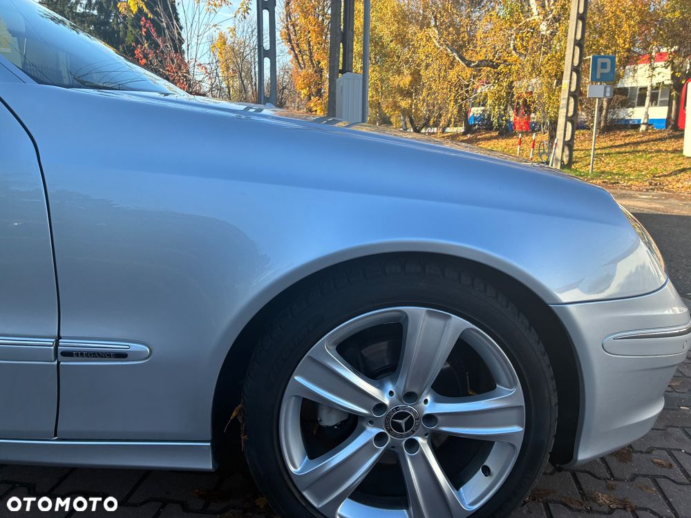 Mercedes-Benz Klasa E 320 CDI Elegance - 40