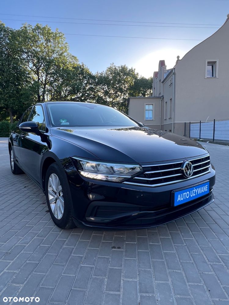 Volkswagen Passat 1.5 TSI EVO Essence DSG - 2