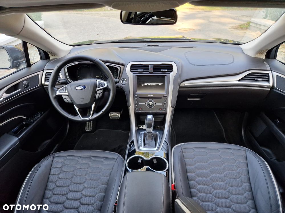 Ford Mondeo - 22