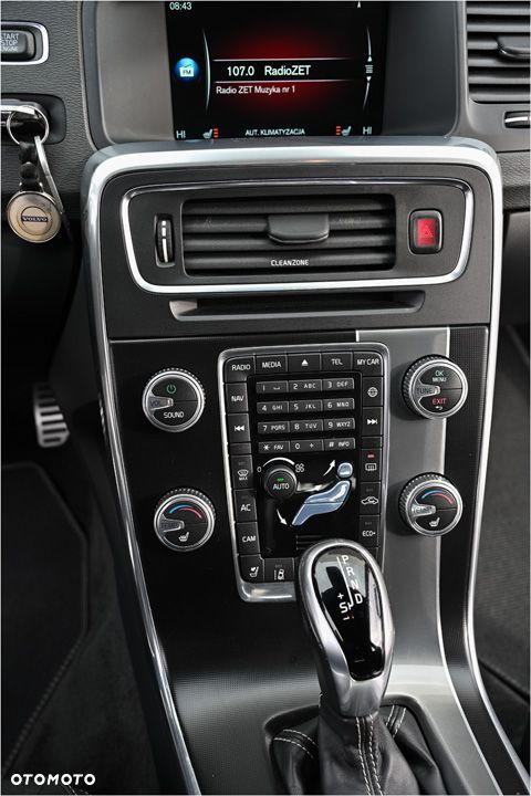 Volvo V60 D5 Geartronic RDesign - 27