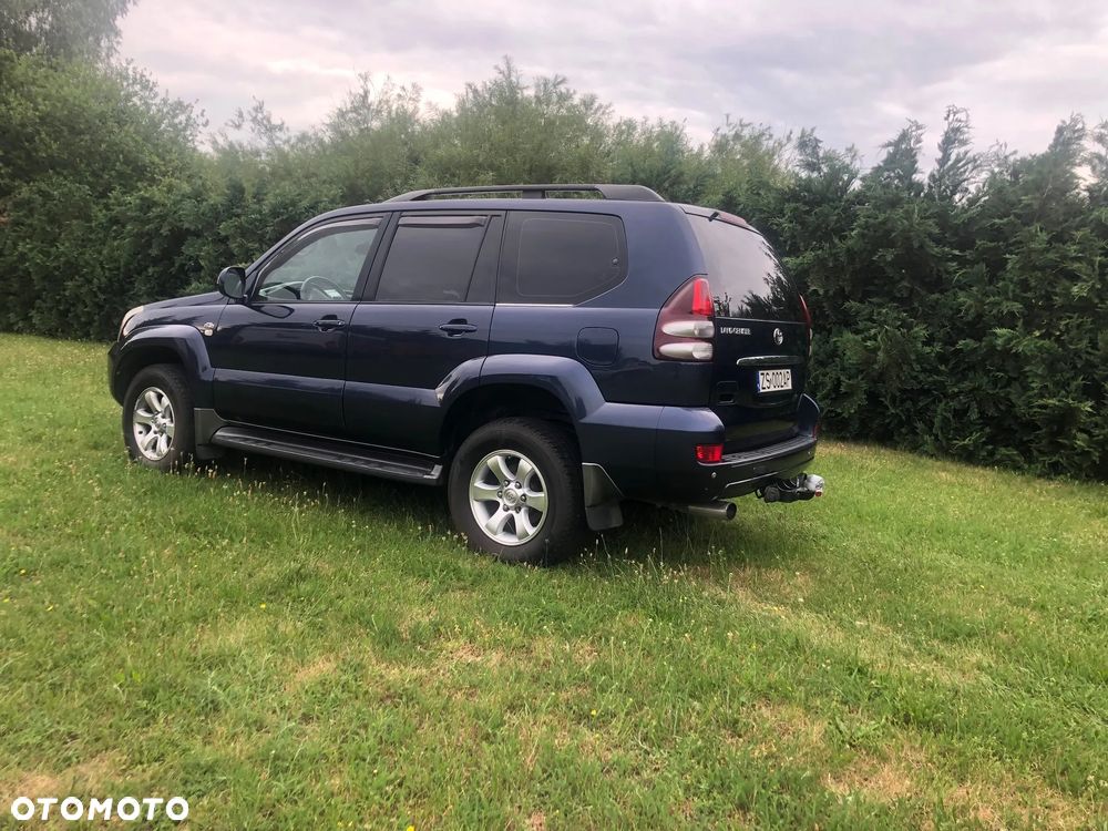 Toyota Land Cruiser - 5