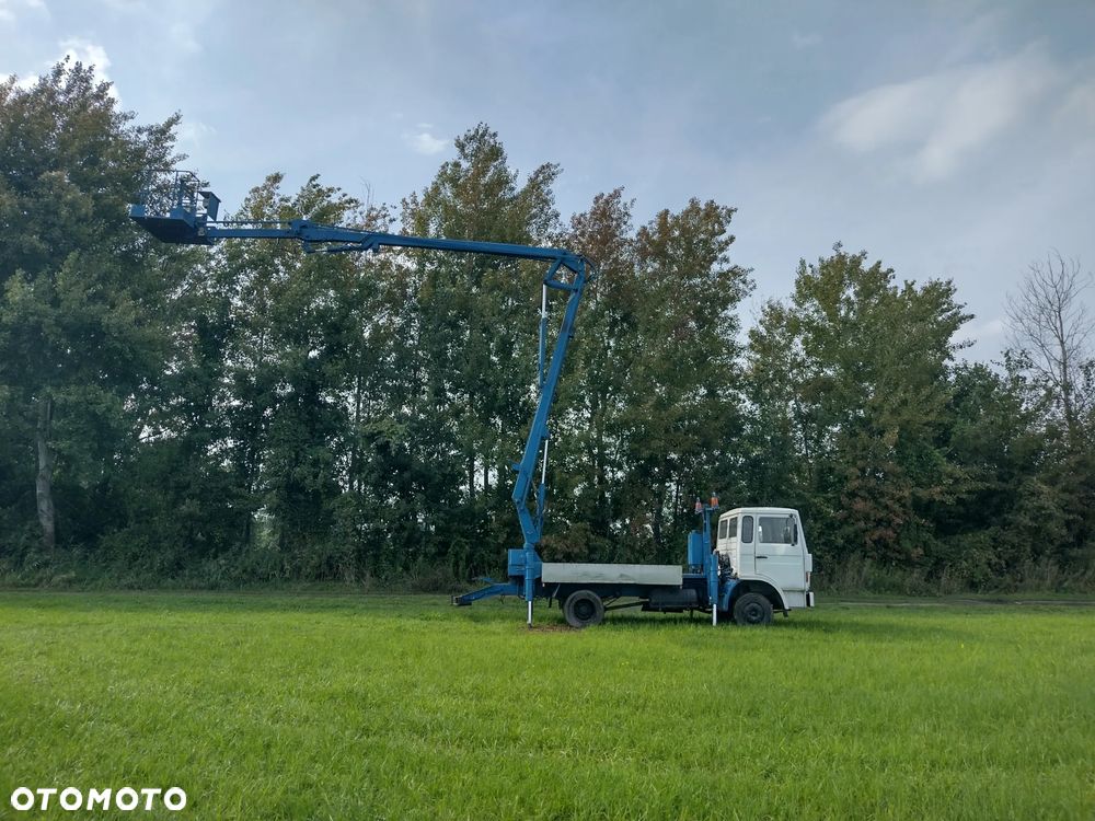 Renault S130 - 6