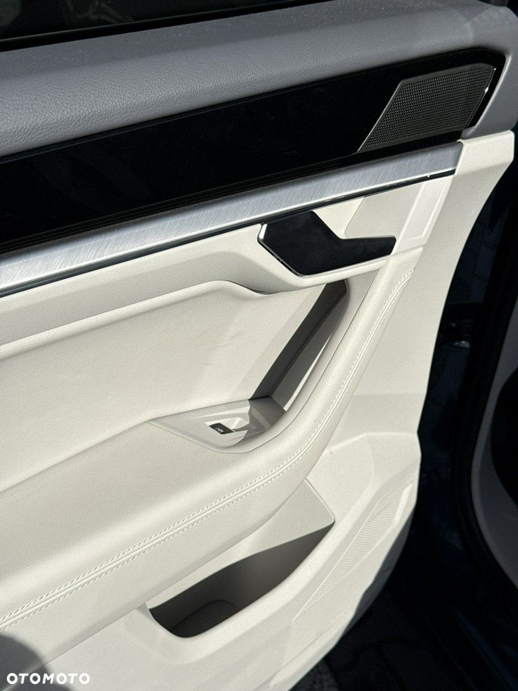 Volkswagen Touareg - 25