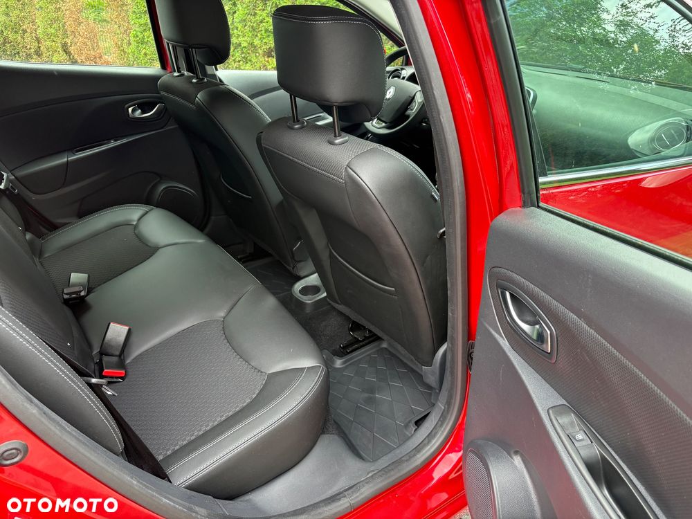 Renault Clio - 11