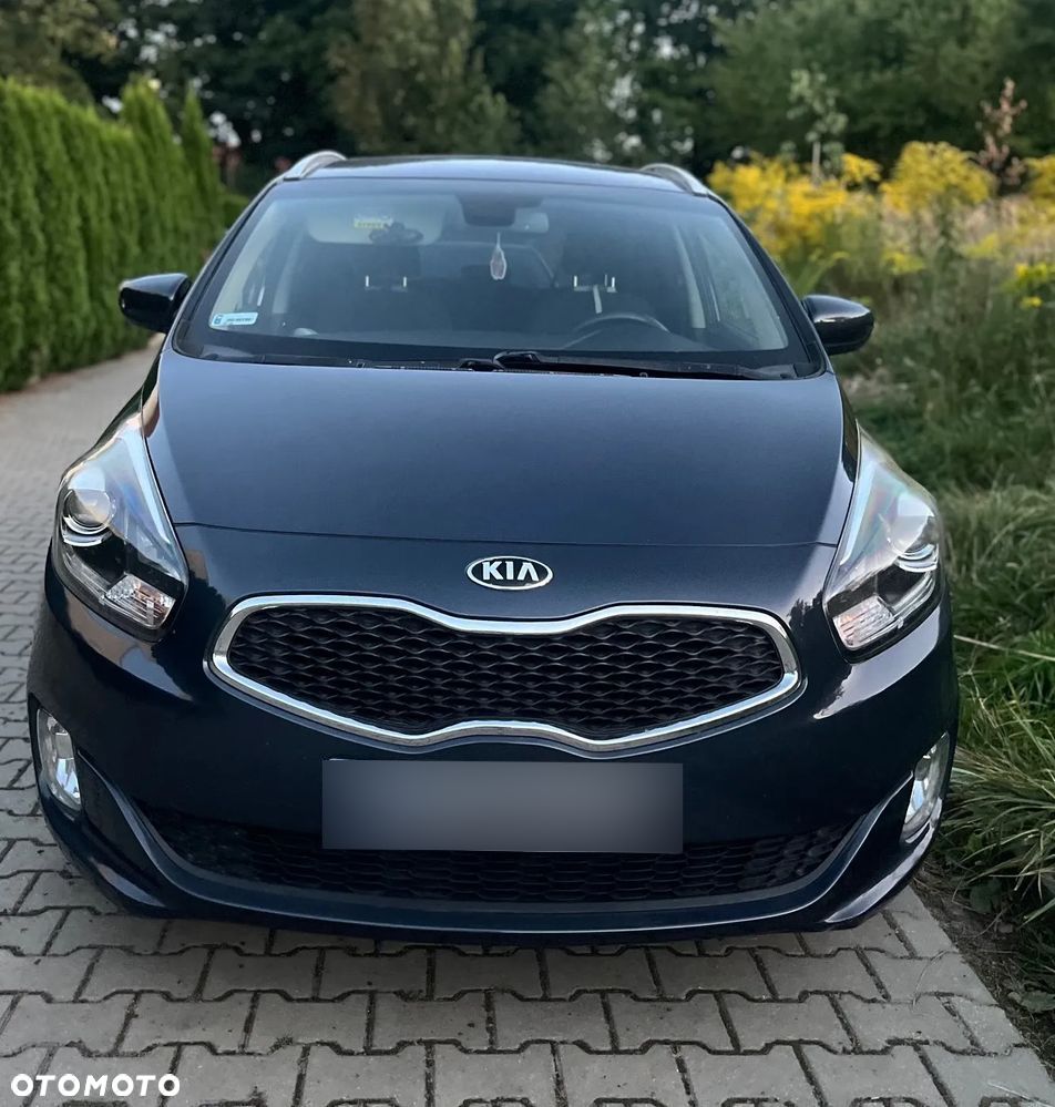 Kia Carens 1.7 CRDi M 7os - 9