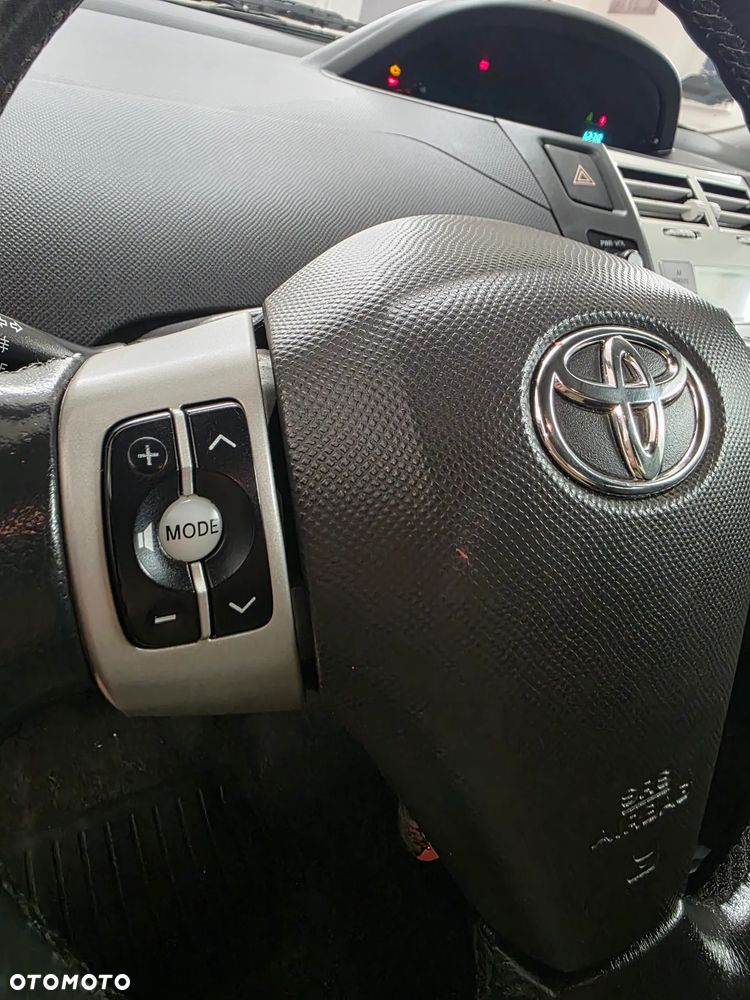 Toyota Yaris - 19