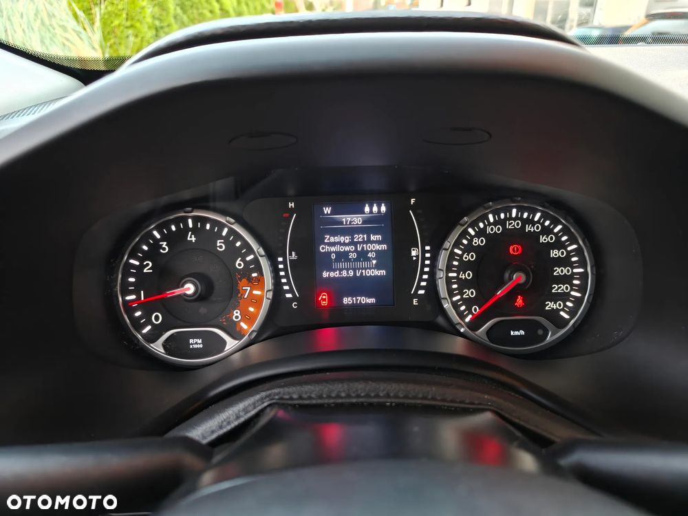 Jeep Renegade 1.6 E-TorQ Longitude FWD - 11