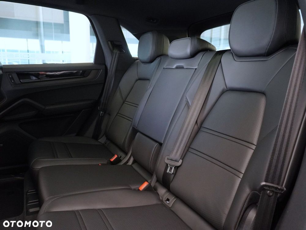 Porsche Cayenne Black Edition - 34