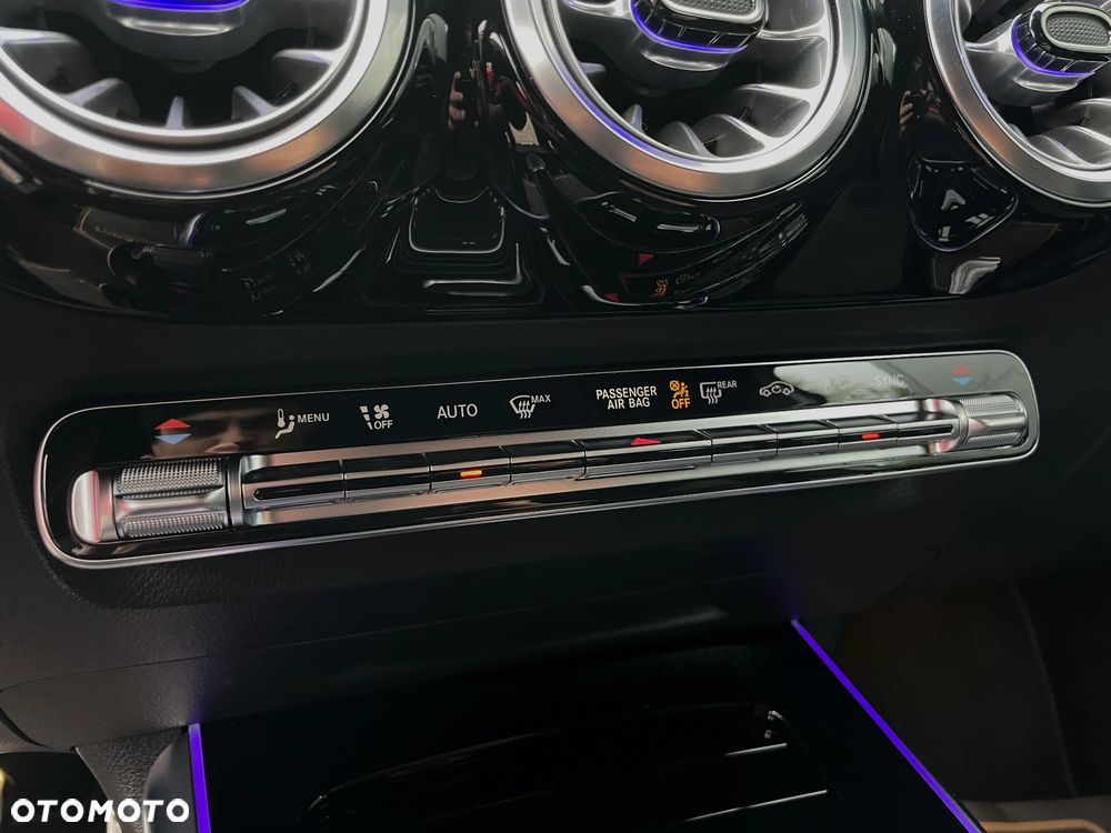 Mercedes-Benz GLA 250 AMG Line - 33