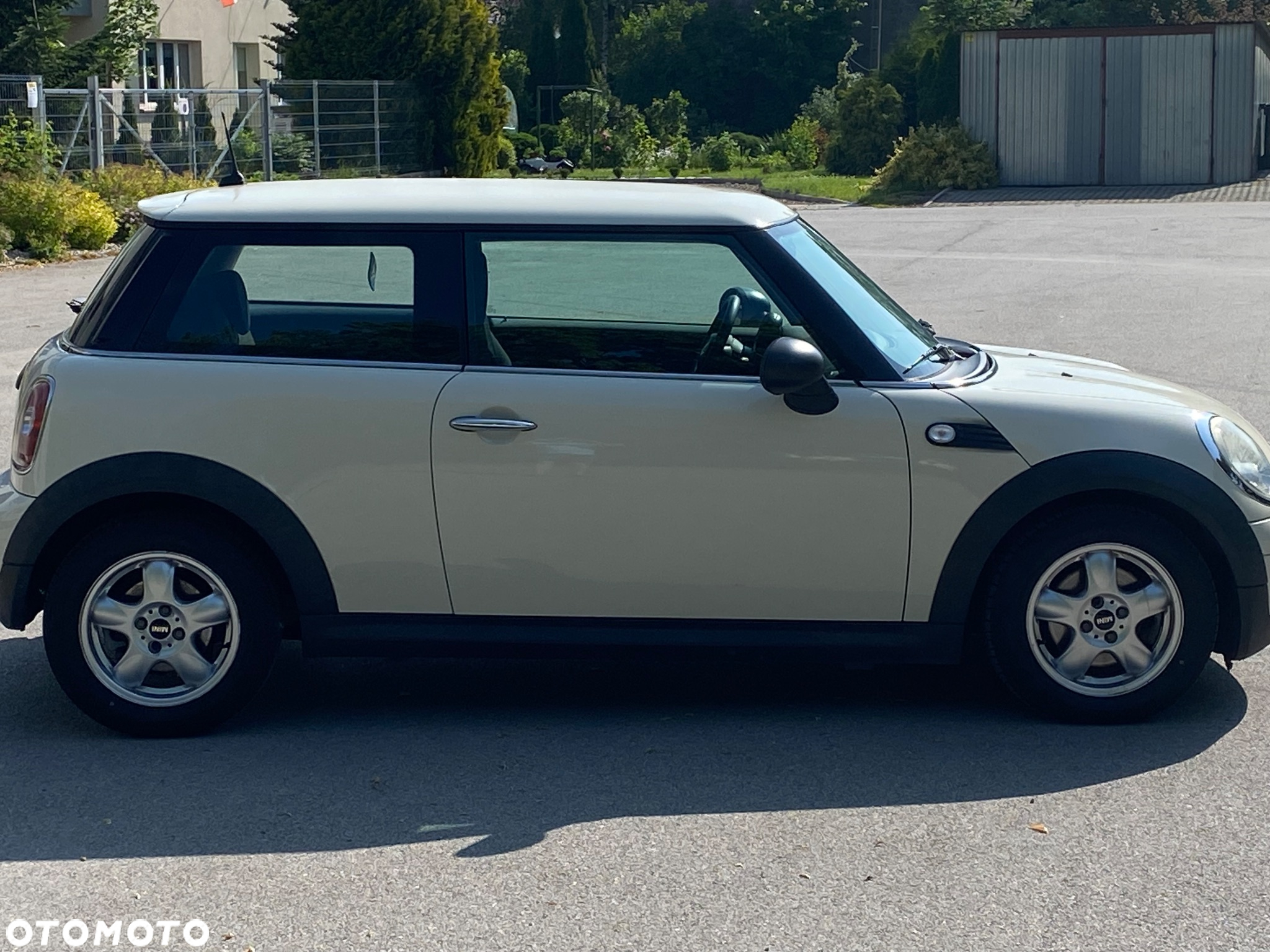 MINI ONE Standard - 6