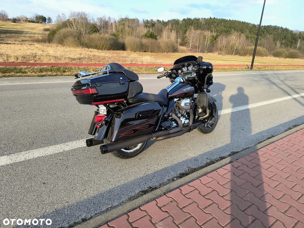 Harley-Davidson Touring Ultra Limited - 4