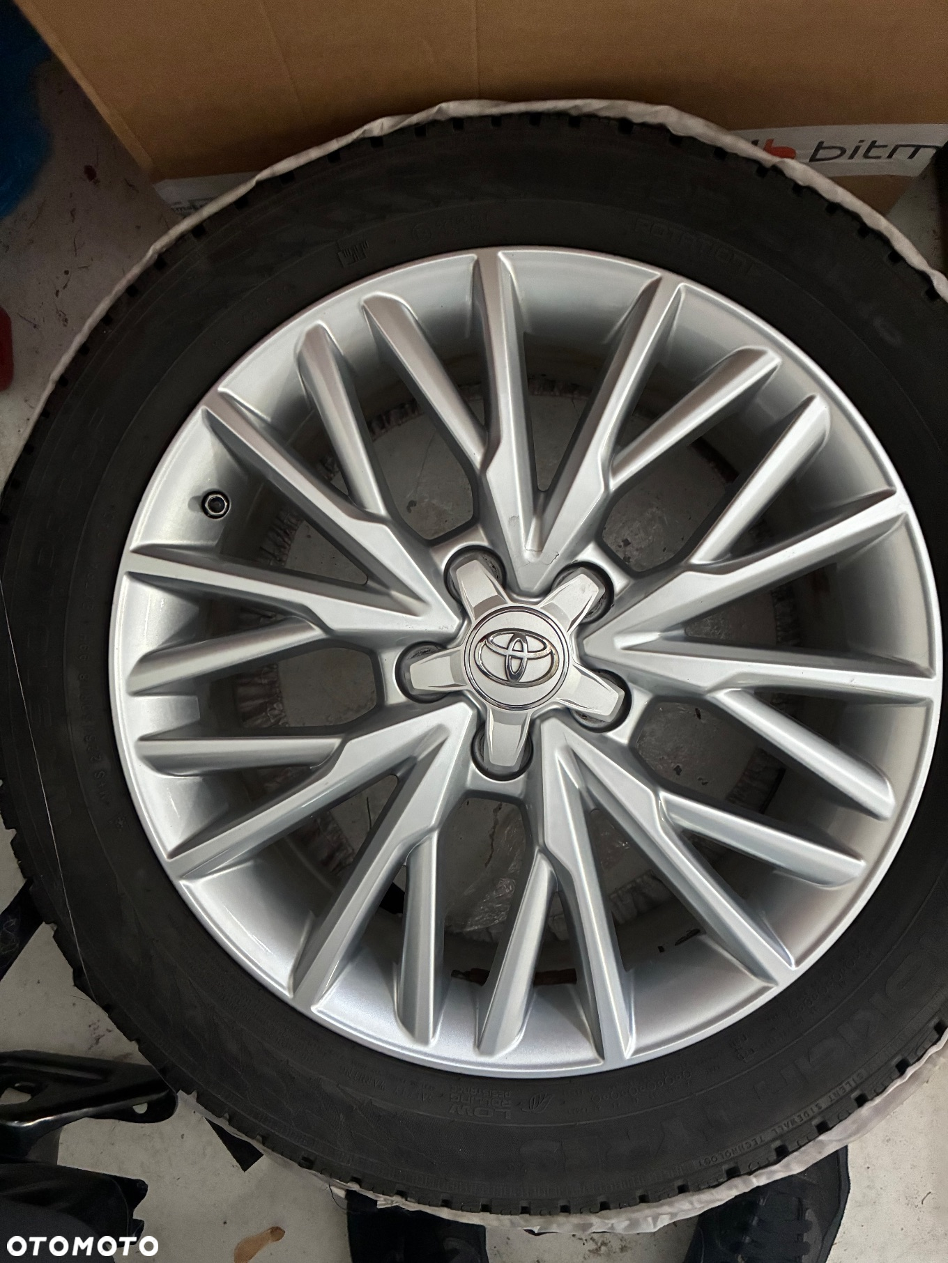 Toyota C-HR 2.0 Hybrid Executive - 34