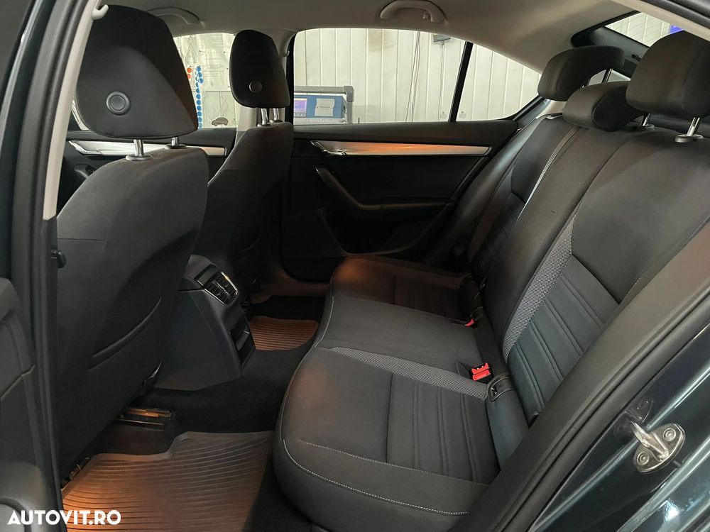 Skoda Octavia - 22