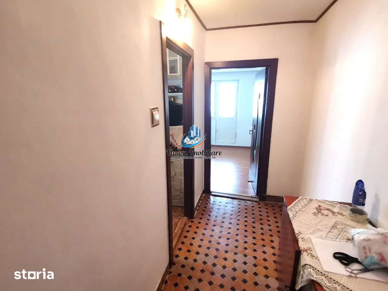 Apartament 2 camere, parter, ideal spatiu comercial, Scoala 10 Precist — fotografia 3