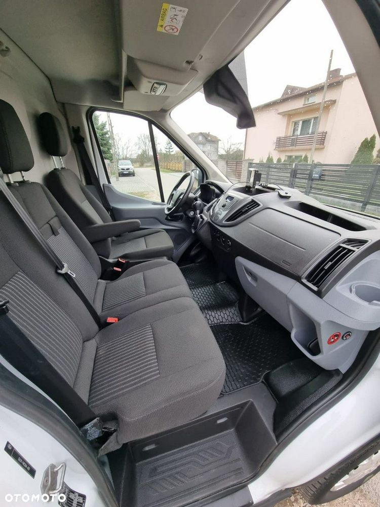 Ford Transit - 13