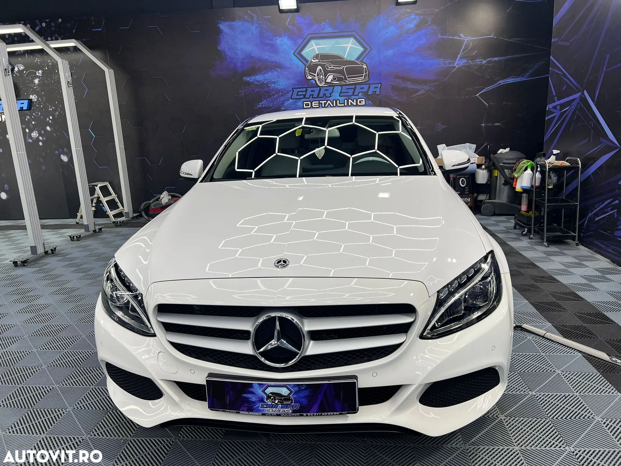 Mercedes-Benz C - 1